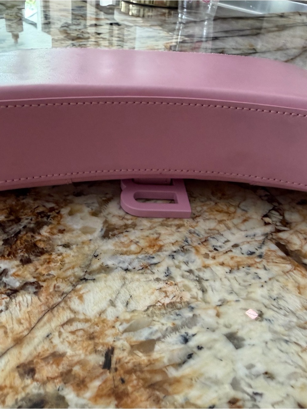 Balenciaga Pink Hourglass Leather 'B' Chain Crossbody Bag - Picture 3 of 8
